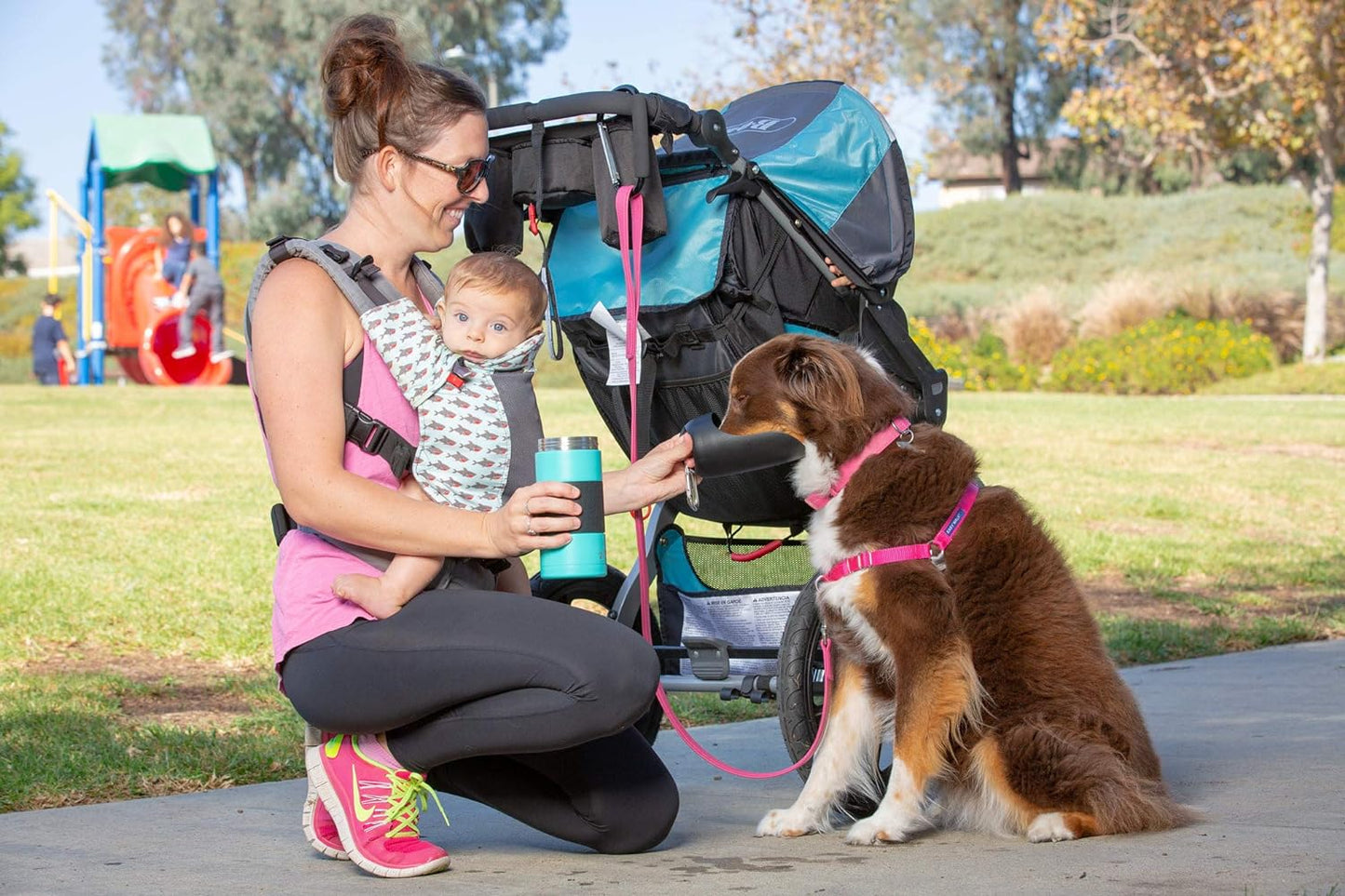 Portable Insulated Dog Water Bottle and Dispenser - 22 oz Stainless Steel Travel Companion for Optimal Temperature Maintenance